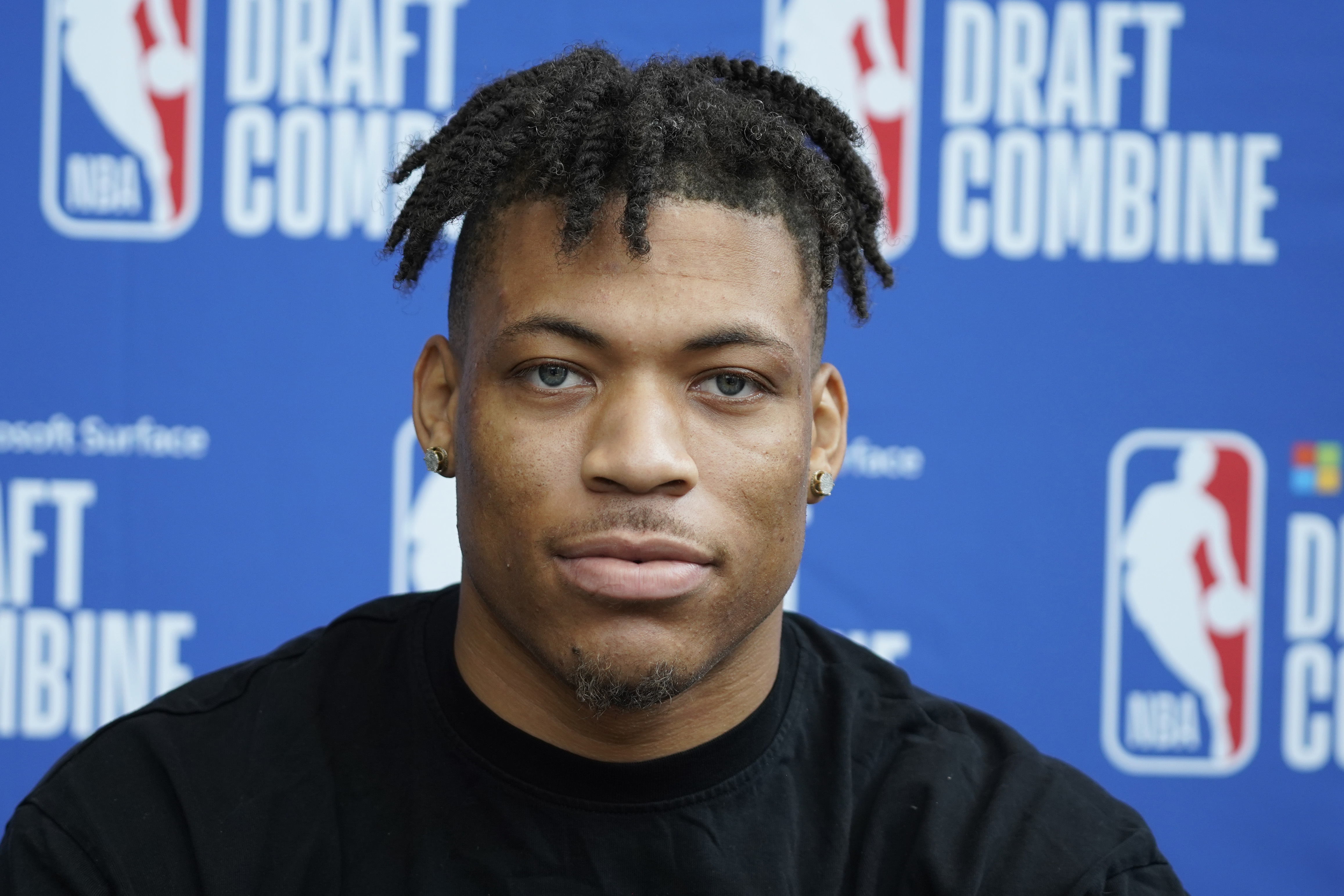 世界杯手机高清观看入口-鲁媒：只要体检和注册手续正常 约翰逊有望赶上第二阶段首场比赛