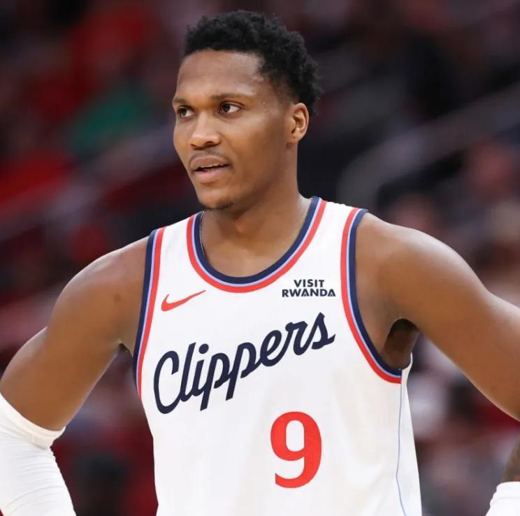 快船中期交易换生机?两替补新星驰援伦纳德,10+4中锋战旧主爆发