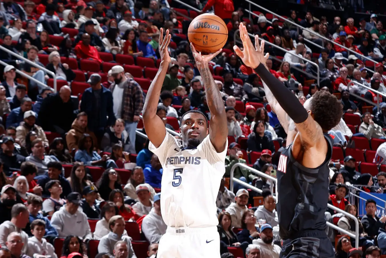 世界杯手机高清观看入口-面对火箭不断打铁，灰熊替补后场这样的状态还能留在轮换阵容中？