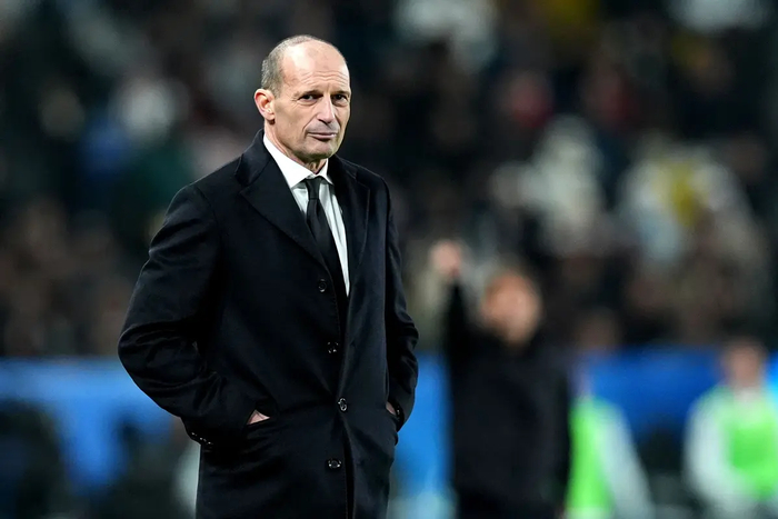 世界杯比赛直播地址-一剑封喉却先戳自己人！米兰头牌怒推主帅，8分差距引爆内讧危机|AC米兰|莱奥|阿莱格里|拉斐尔-达-席尔瓦|塞巴斯蒂安-阿莱_新浪体育_新浪新闻