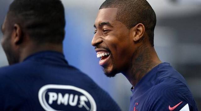 揭秘法国队朋友圈：班长博格巴缝合“代沟”