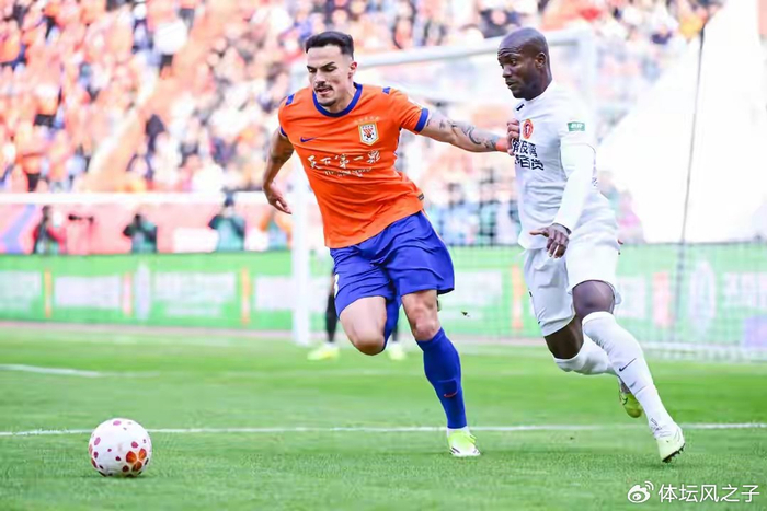 世界杯赛事直播官网app下载-泰山队捡到宝,阿尔瓦罗连场惊艳发挥,成后防定海神针,堪称中超顶级|新赛季|京鲁大战|佩德罗-阿尔瓦罗|山东泰山|中超联赛_新浪体育_新浪新闻