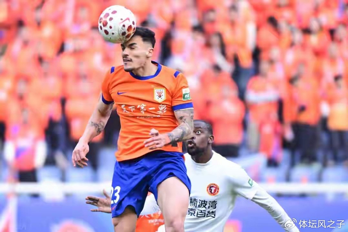 世界杯赛事直播官网app下载-泰山队捡到宝,阿尔瓦罗连场惊艳发挥,成后防定海神针,堪称中超顶级|新赛季|京鲁大战|佩德罗-阿尔瓦罗|山东泰山|中超联赛_新浪体育_新浪新闻