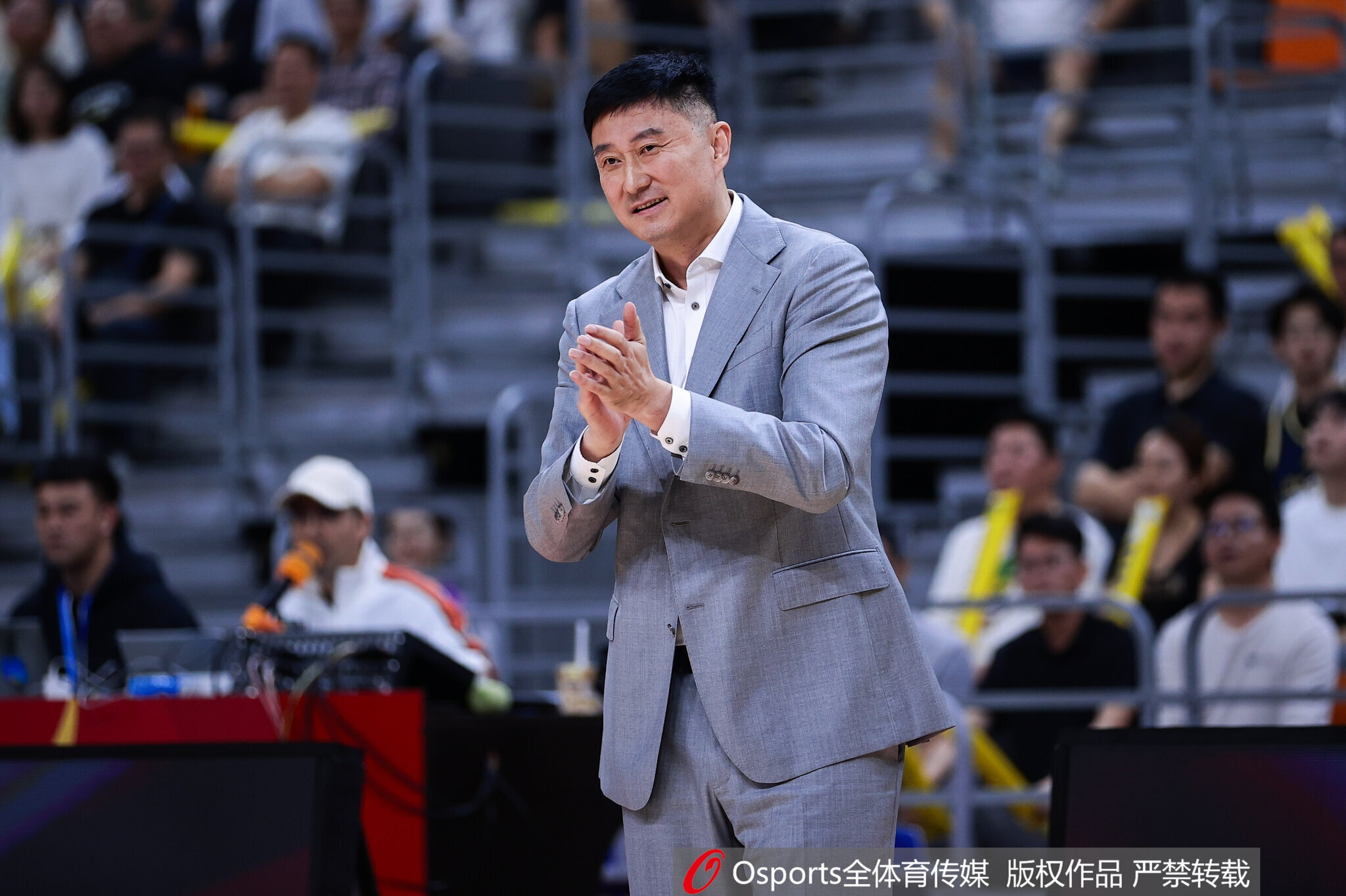 世界杯赛事直播官网app下载-杜锋：北京招兵买马引进了很多优秀的球员 拿下比赛非常不容易