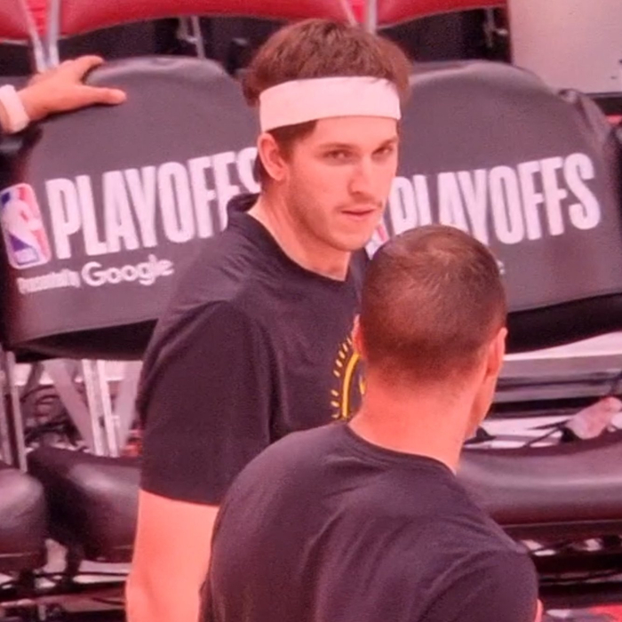 世界杯赛事直播官网app下载-湖人客场3-0火箭，系列赛悬念渐失|体育赛事讨论|休斯敦火箭队|奥斯汀·里夫斯|洛杉矶湖人队|nba_新浪体育_新浪新闻