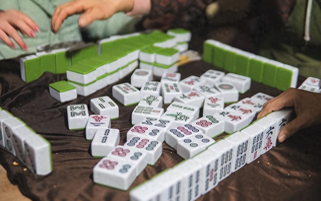 世界杯比赛直播地址-10年麻将馆老板囗述：凡是爱打麻将的，没有一个人日子是过得好的